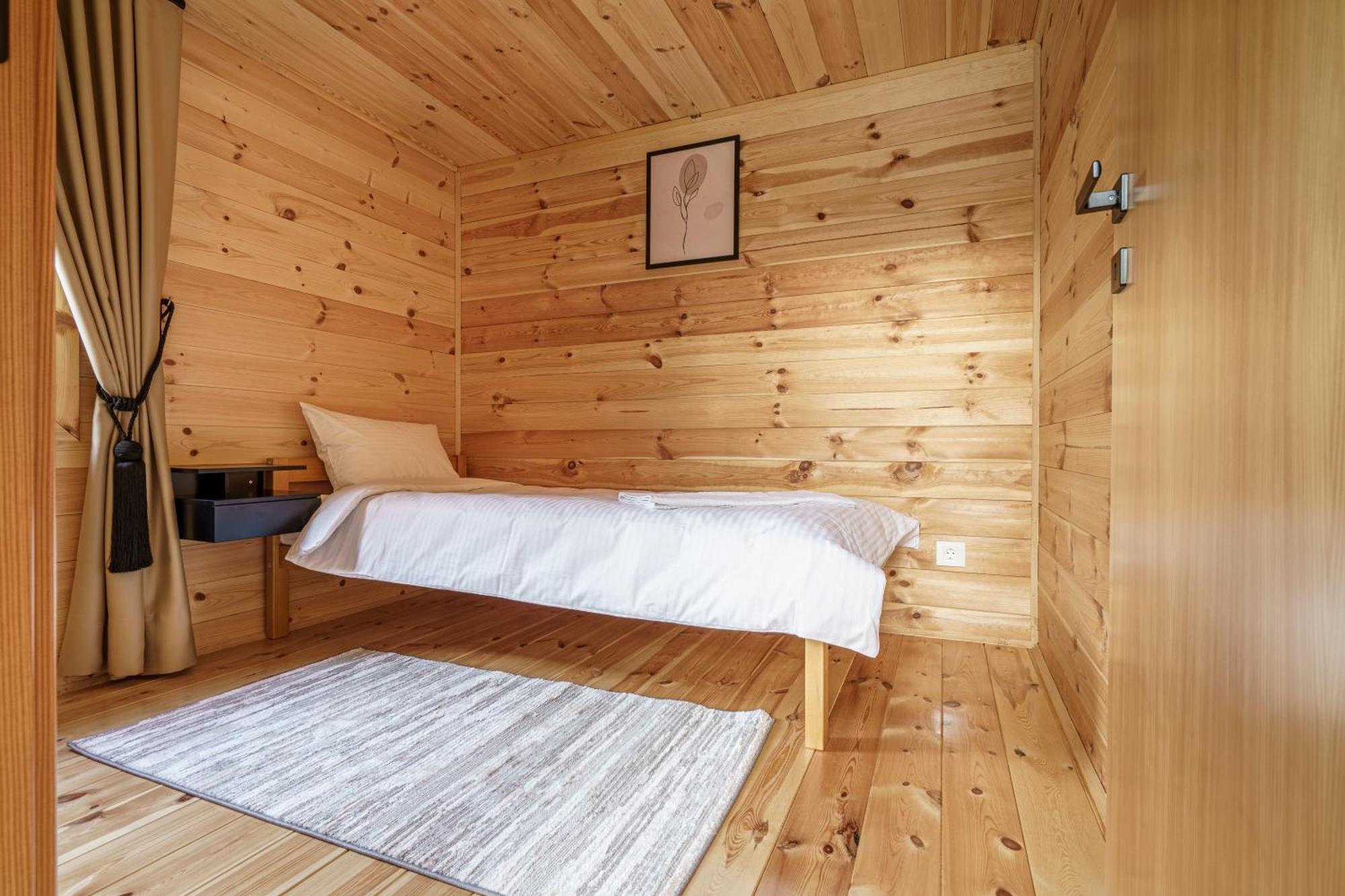 Espacio - Pool & Holiday home Vladimirovac