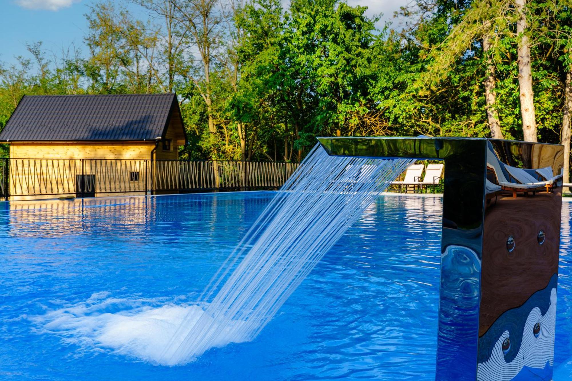 Espacio - Pool & Holiday home Vladimirovac