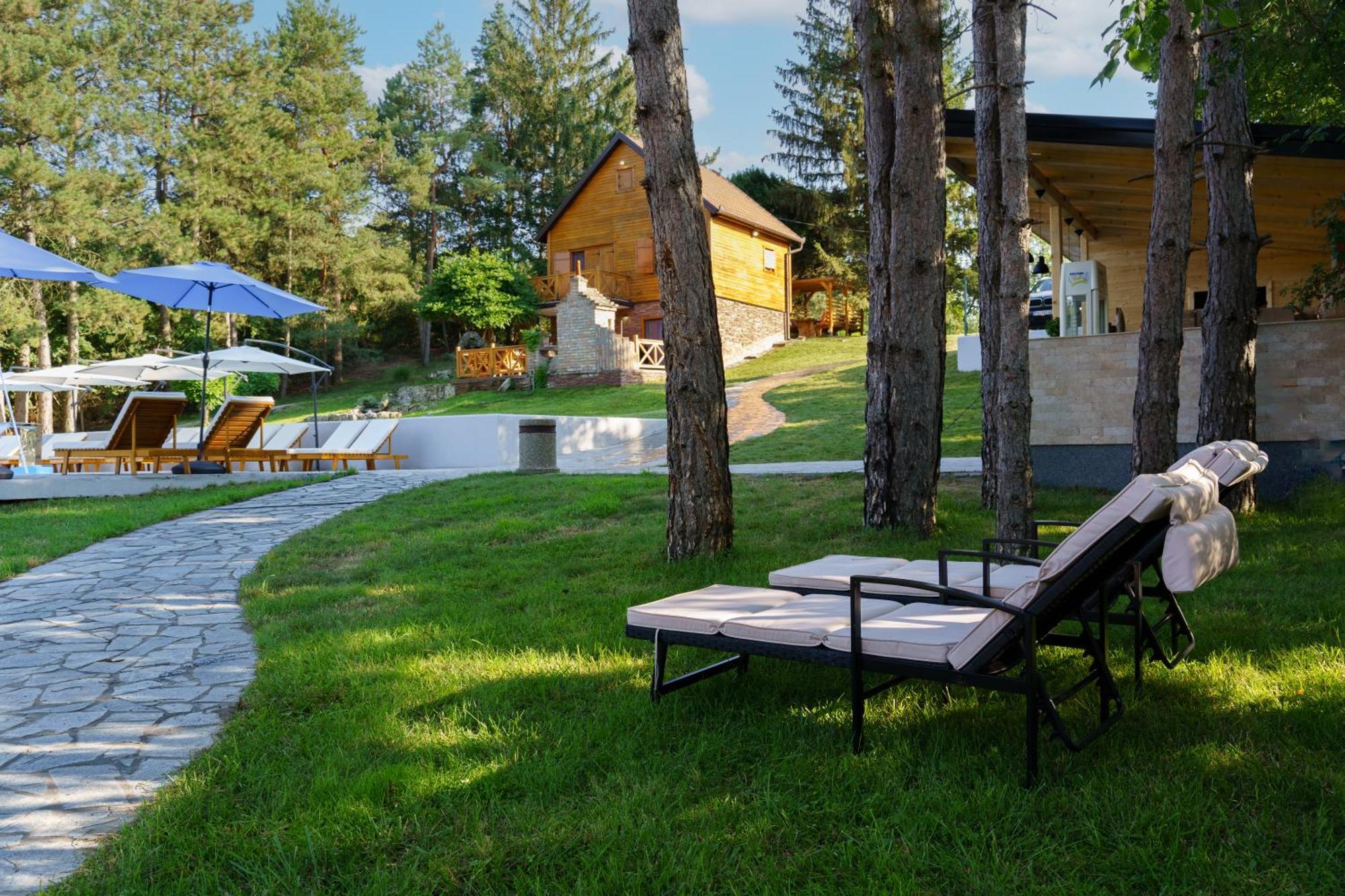 Espacio - Pool & Holiday home *